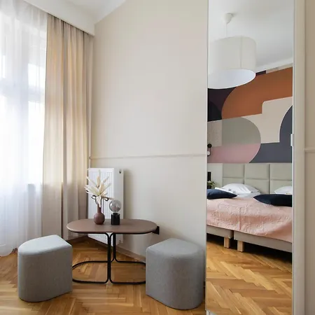 Warszawska Street * クラクフ