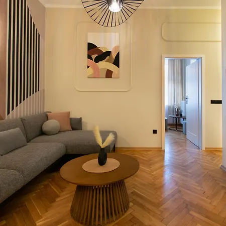 Warszawska Street Apartment *