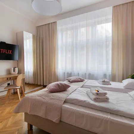 Warszawska Street Apartment *