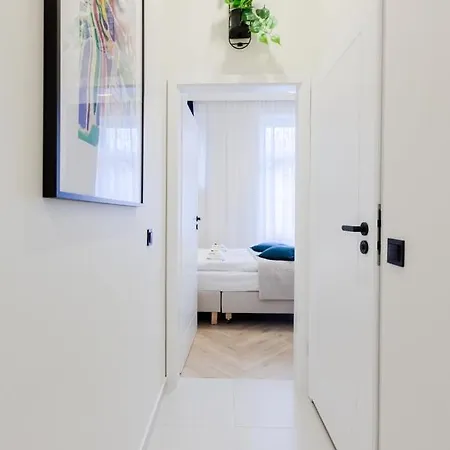 Warszawska Street Apartment *